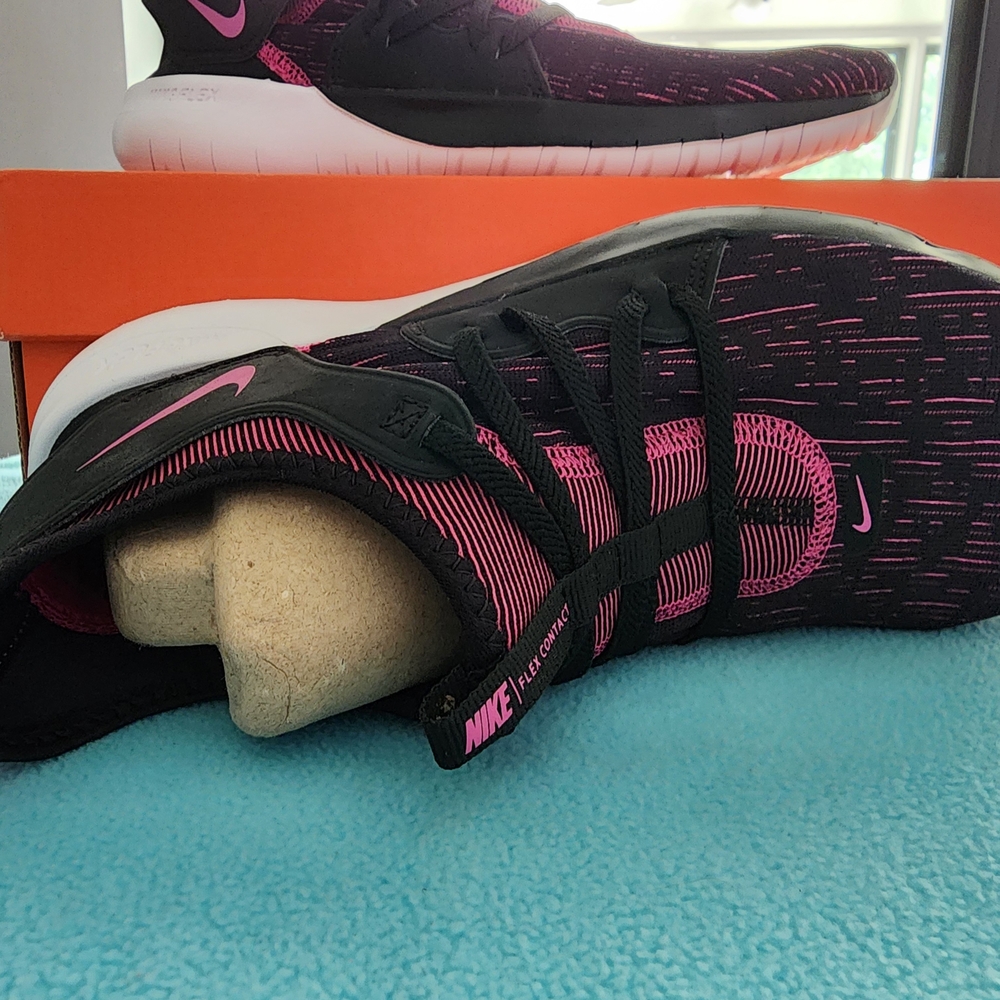 Nike Black and Pink Sneakers with Cushioned Sole